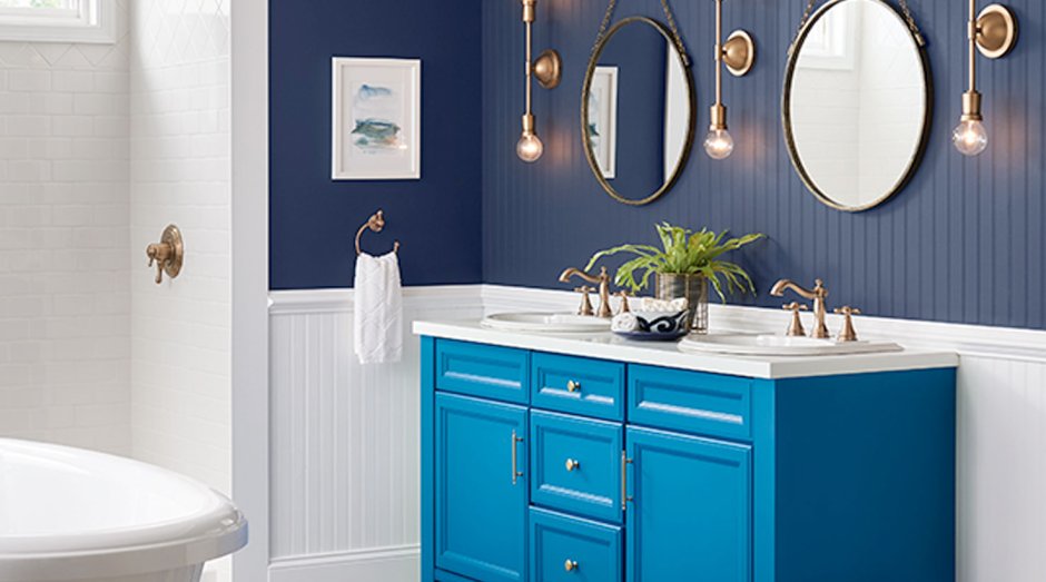 Мебель для ванной синего цвета