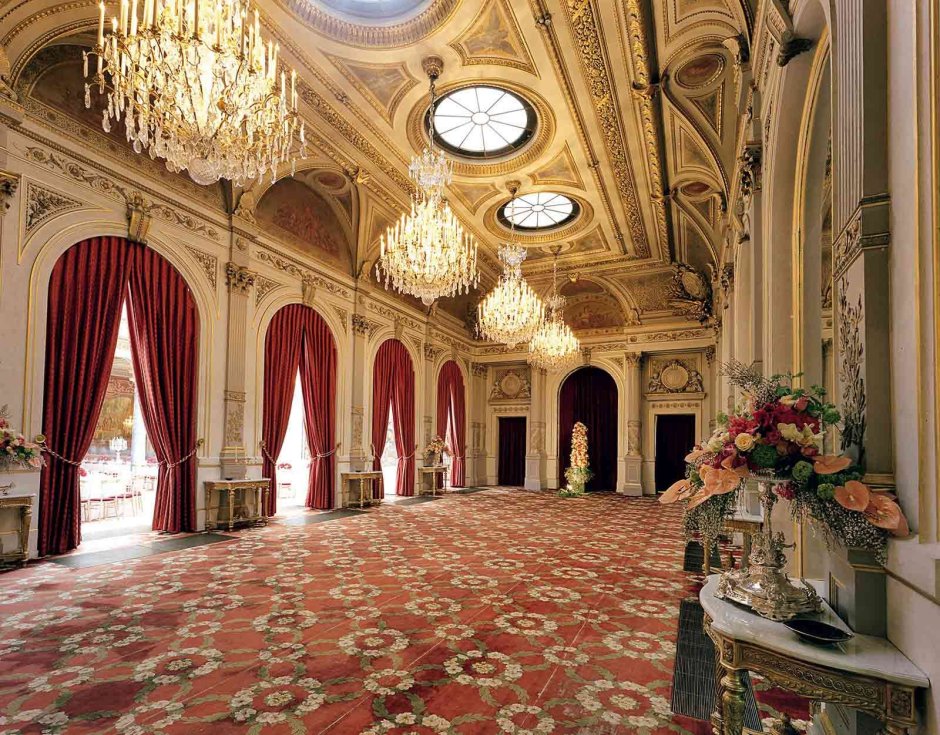 Морис Лобр зал дофина в Версальском Дворце