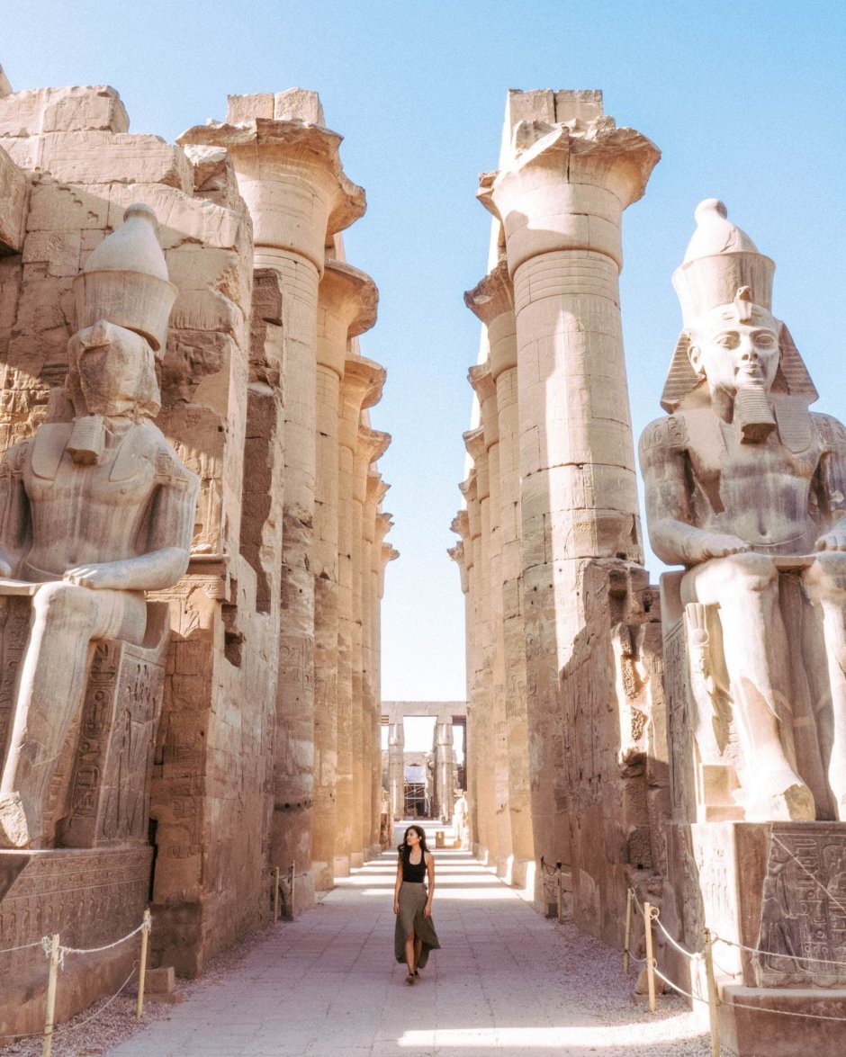 Храмовые статуи древнего Египта