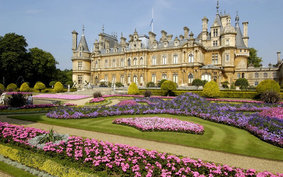 Waddesdon Manor в Англии