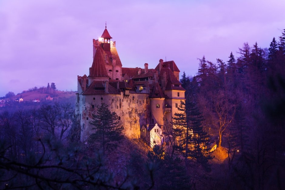 Замок графа Дракулы в Румынии внутри