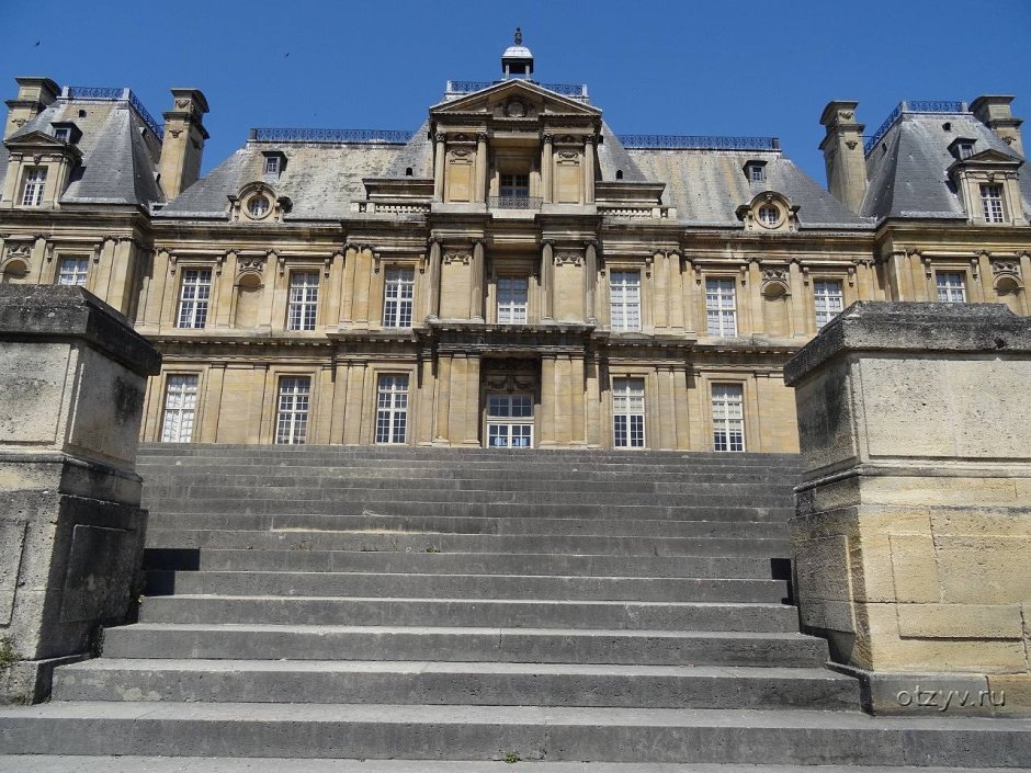 Замок Мезон-Лаффит (Париж)