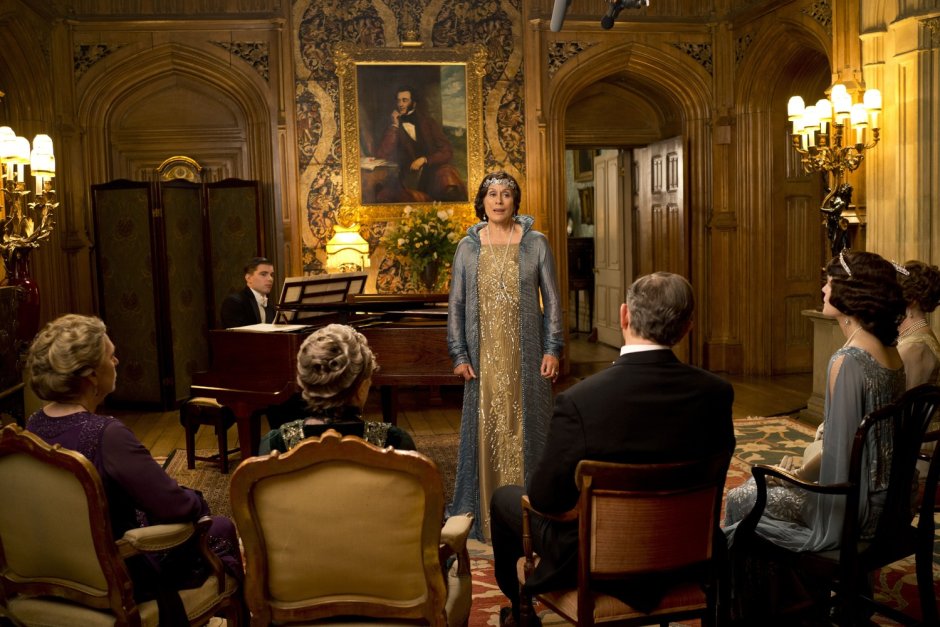 Downton Abbey 2010 Постер