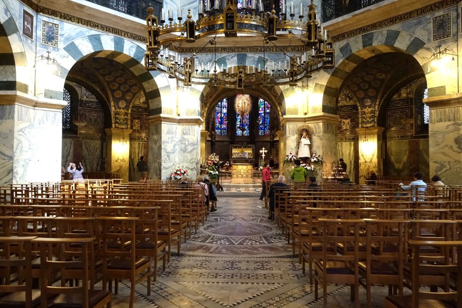 Кафедральный собор Ахен внутри