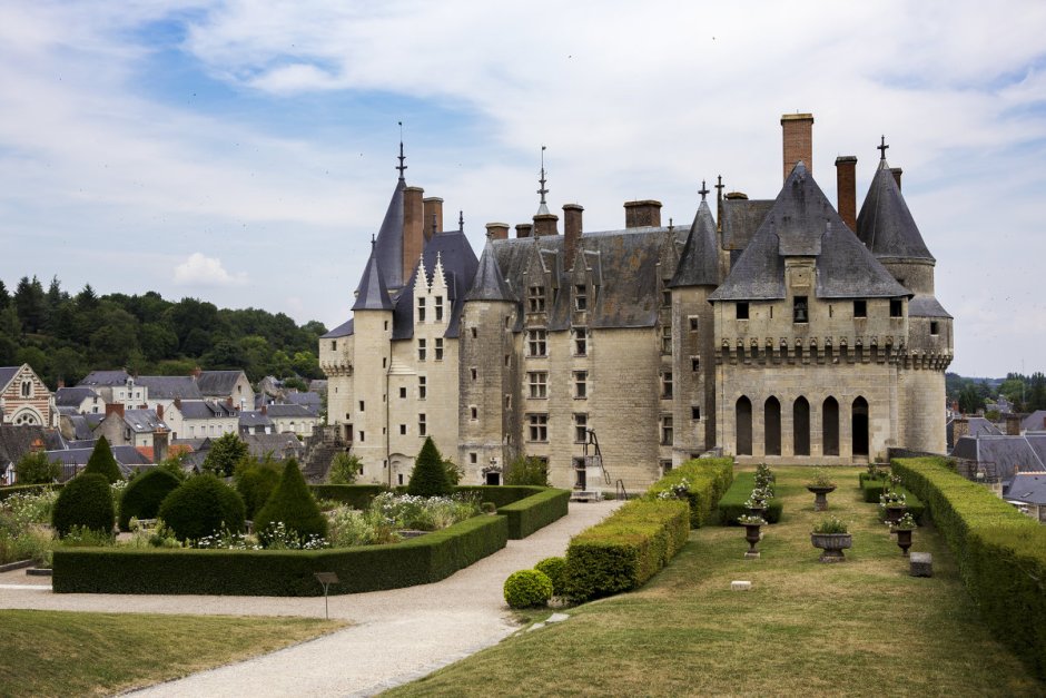 Замок Ланже Франция