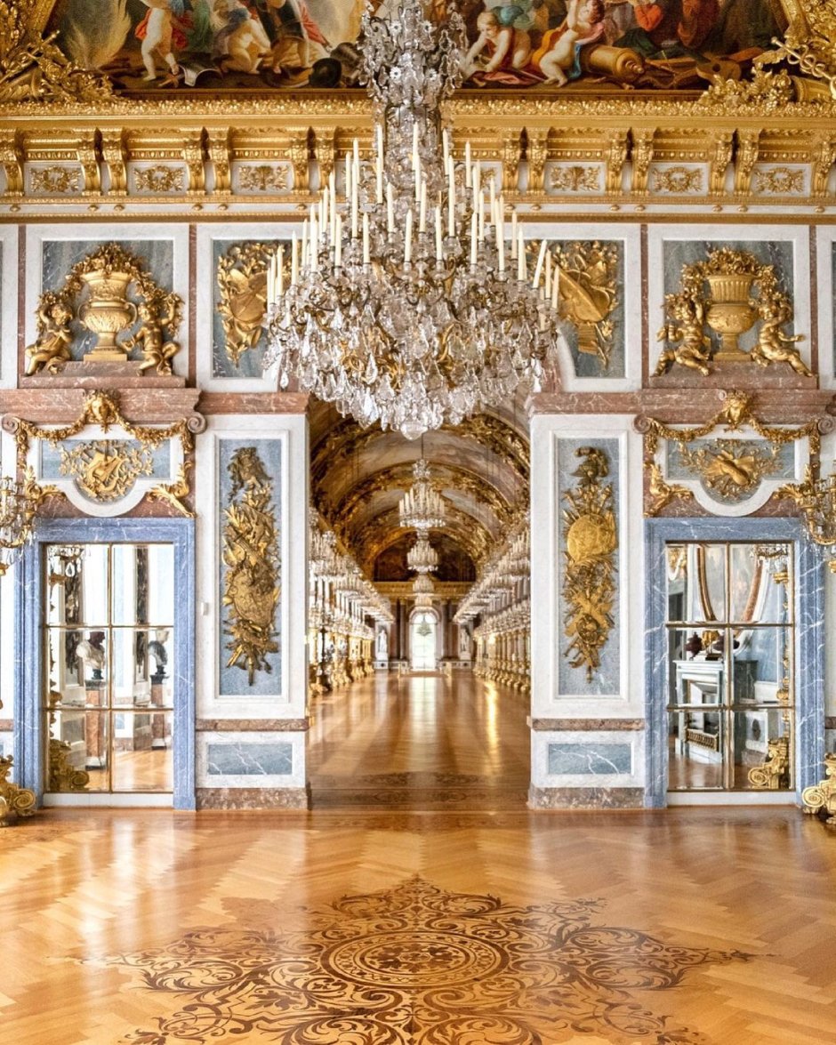 Дворец Херренкимзее стиль