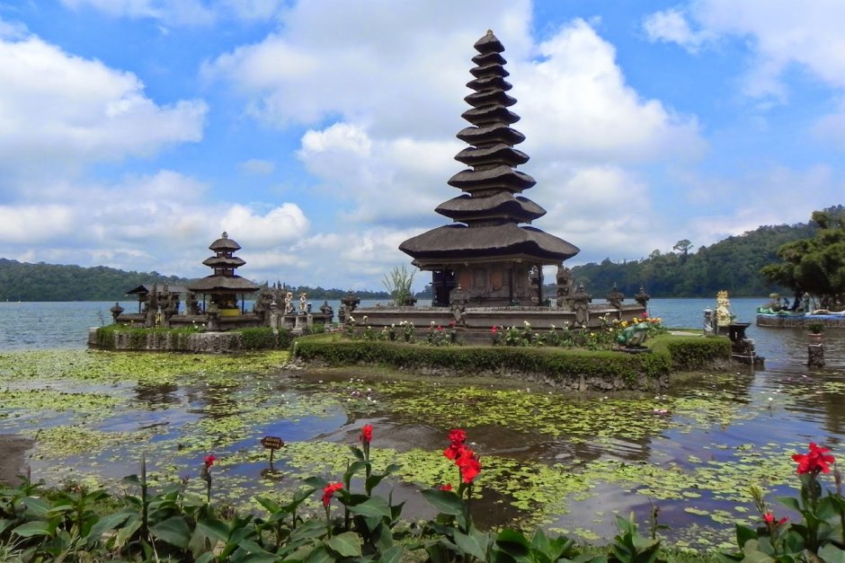Тирта Ганга храм Бали