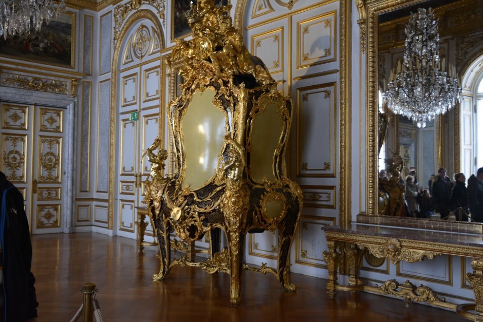 Кимзее дворец люстра