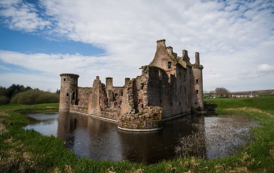 Замок карловери Шотландия