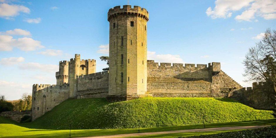 Спальня королевы Анны Warwick Castle