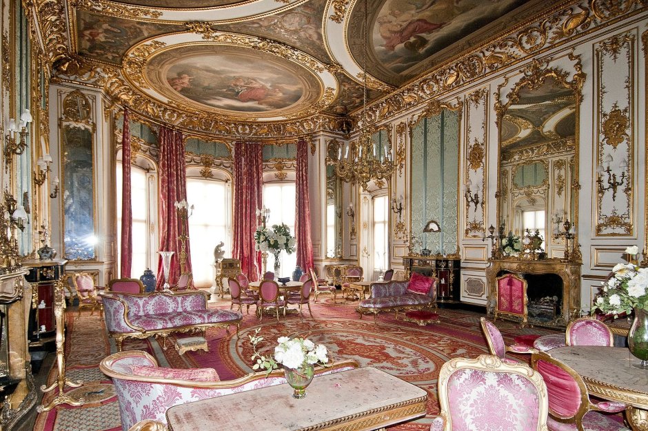 Спальня императора, дворец Фонтенбло, Франция
