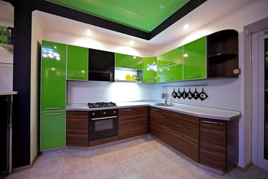 Кухонный гарнитур зеленый с коричневым