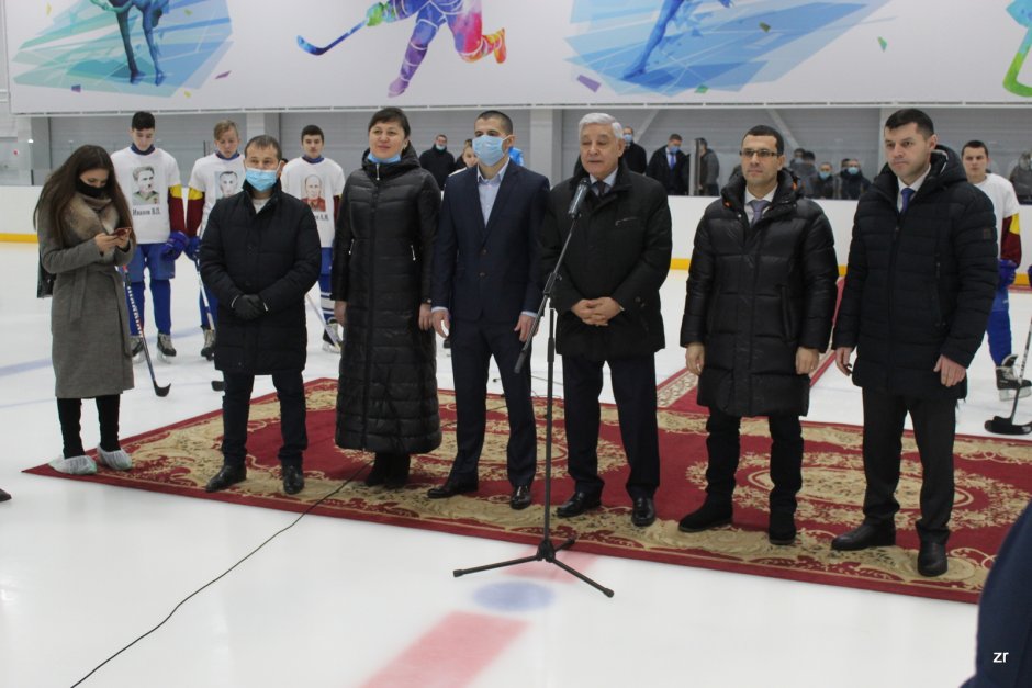 Ледовый дворец Нижний Новгород на стрелке подрядчик