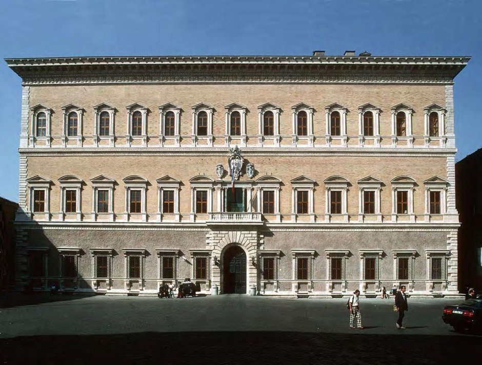 Палаццо Фарнезе в Риме