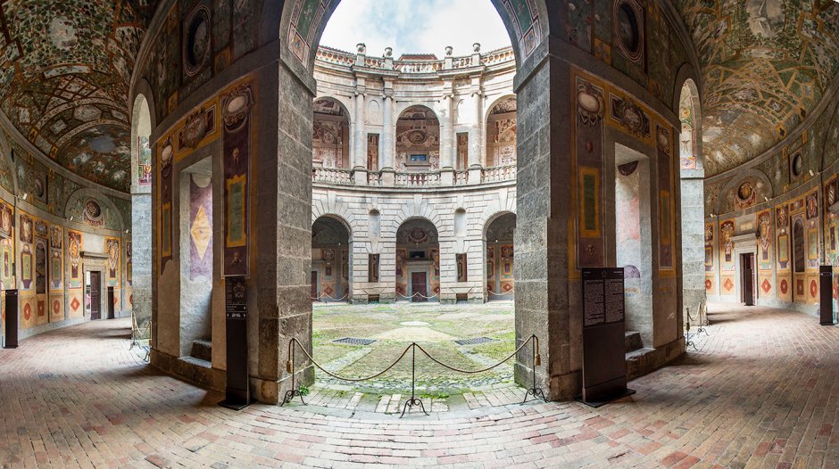 Вилла-дворец Фарнезе в Капрарола