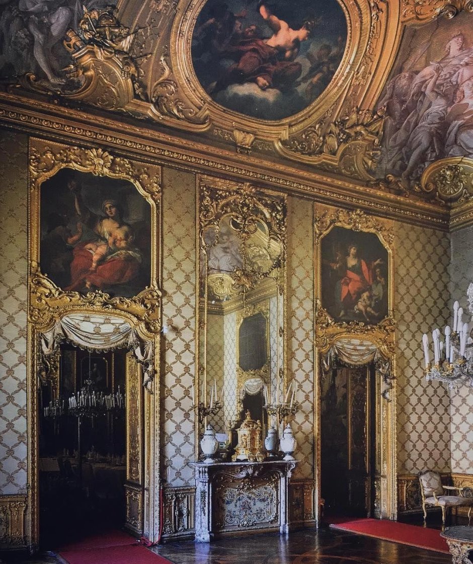 Дворец палаццо Фарнезе