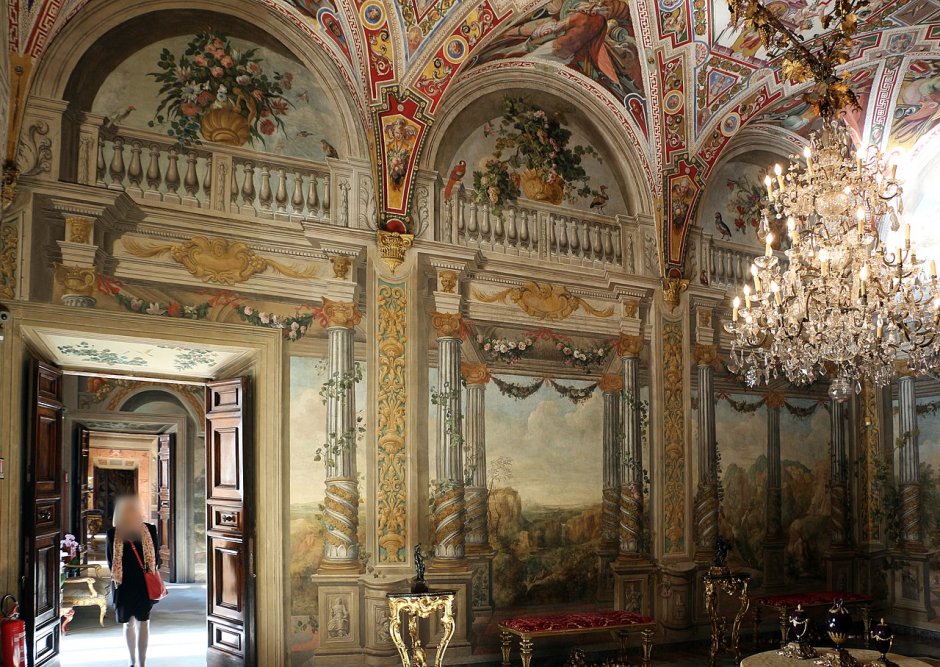 Интерьер палаццо Боргезе Рим