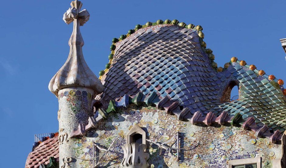 Дом дракона Гауди в Барселоне