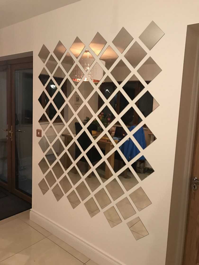 Зеркальный шкаф в коридор