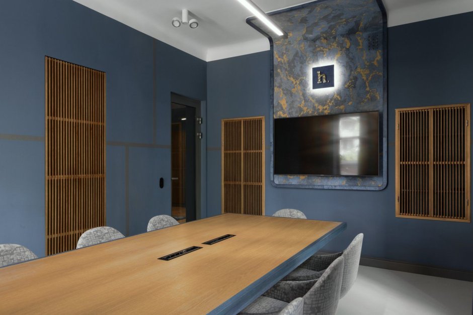 Интерьер офиса в синем цвете