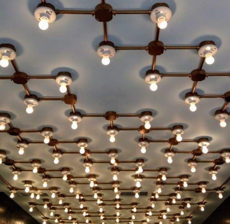 Декор лампочки на потолке