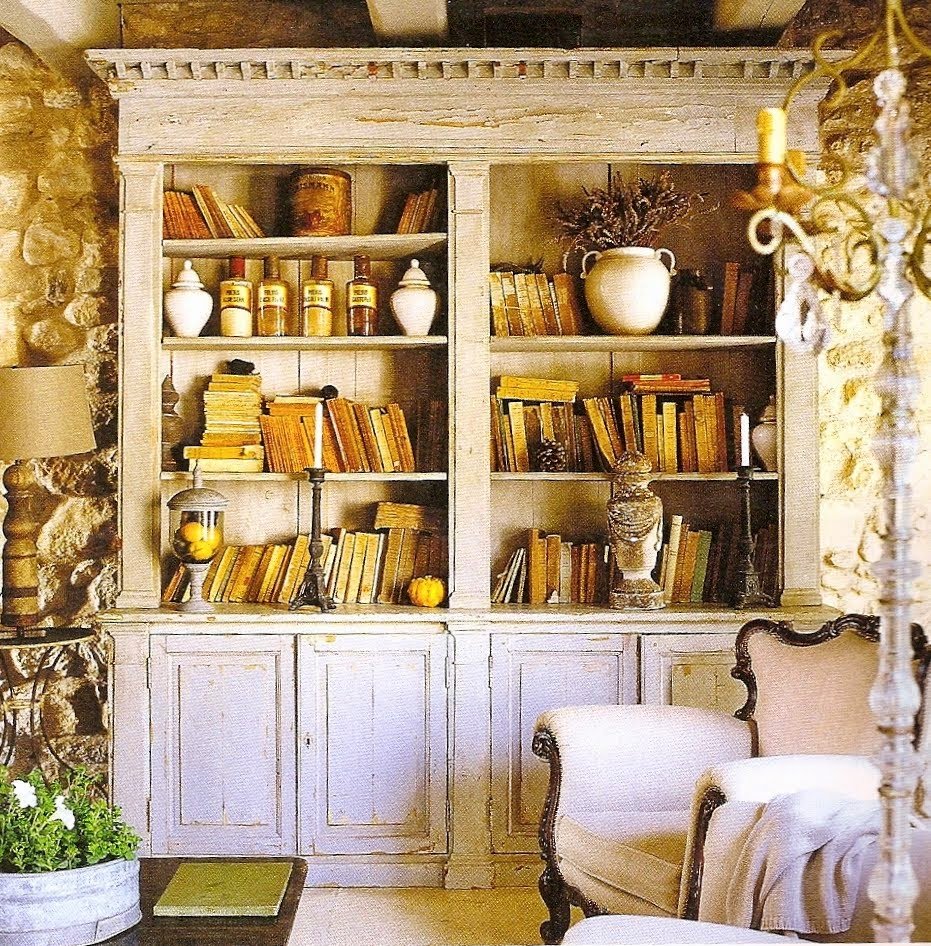 Книжные шкафы в деревенском стиле