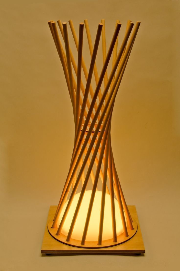 Светильник из бамбуковых палочек