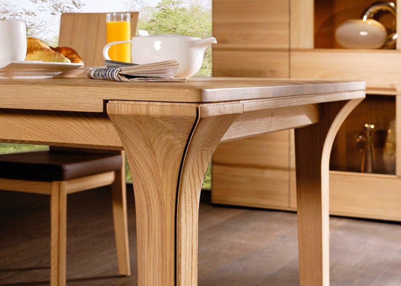 Делаем кухонный стол. Красивый деревянный стол. Массивный деревянный стол. Столик на кухню. Столик из дерева.