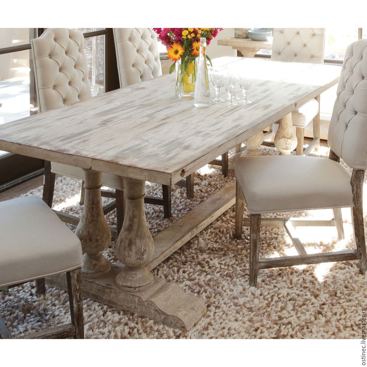 Обеденные столы светлые. Стол обеденный Charleston 2509. Обеденный стол Sierra Dining Table - whitewashed. Стол Фостер мини. Деревянный стол на кухню.