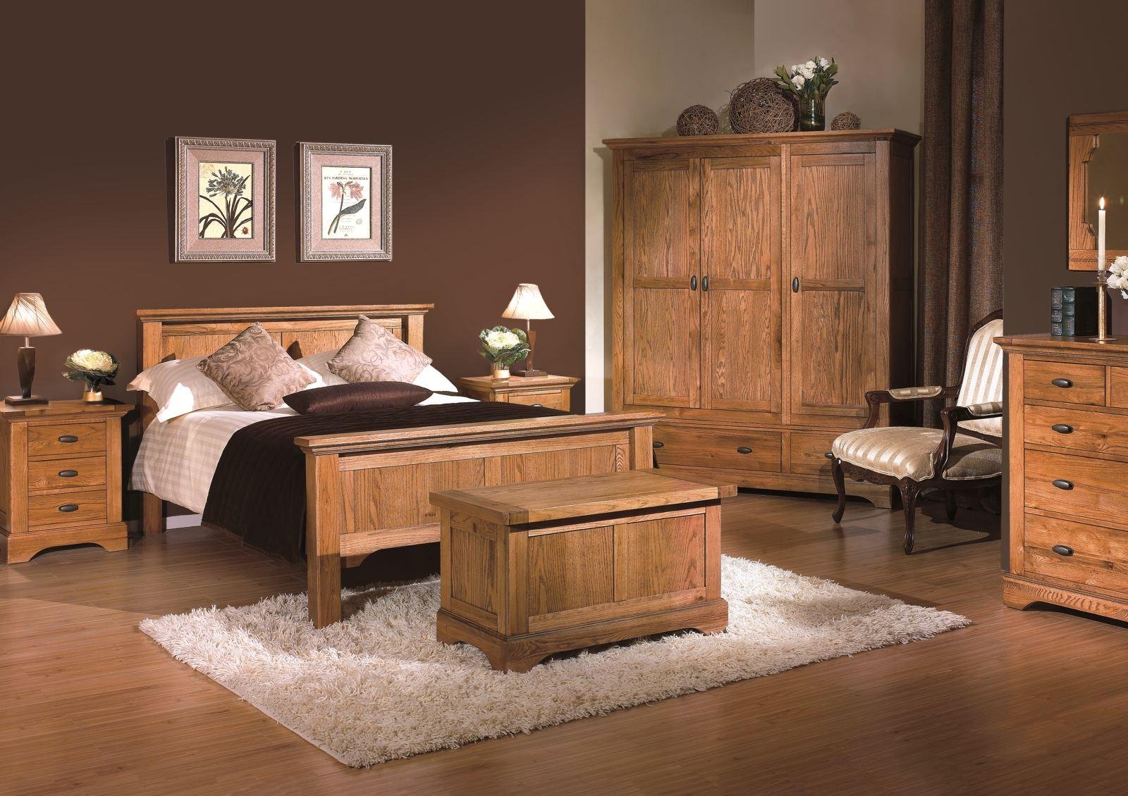 Wooden мебель. Кровать "Паула".массив дуба. Спальни из массива дерева. Комната с деревянной мебелью. Спальня с деревянной мебелью.
