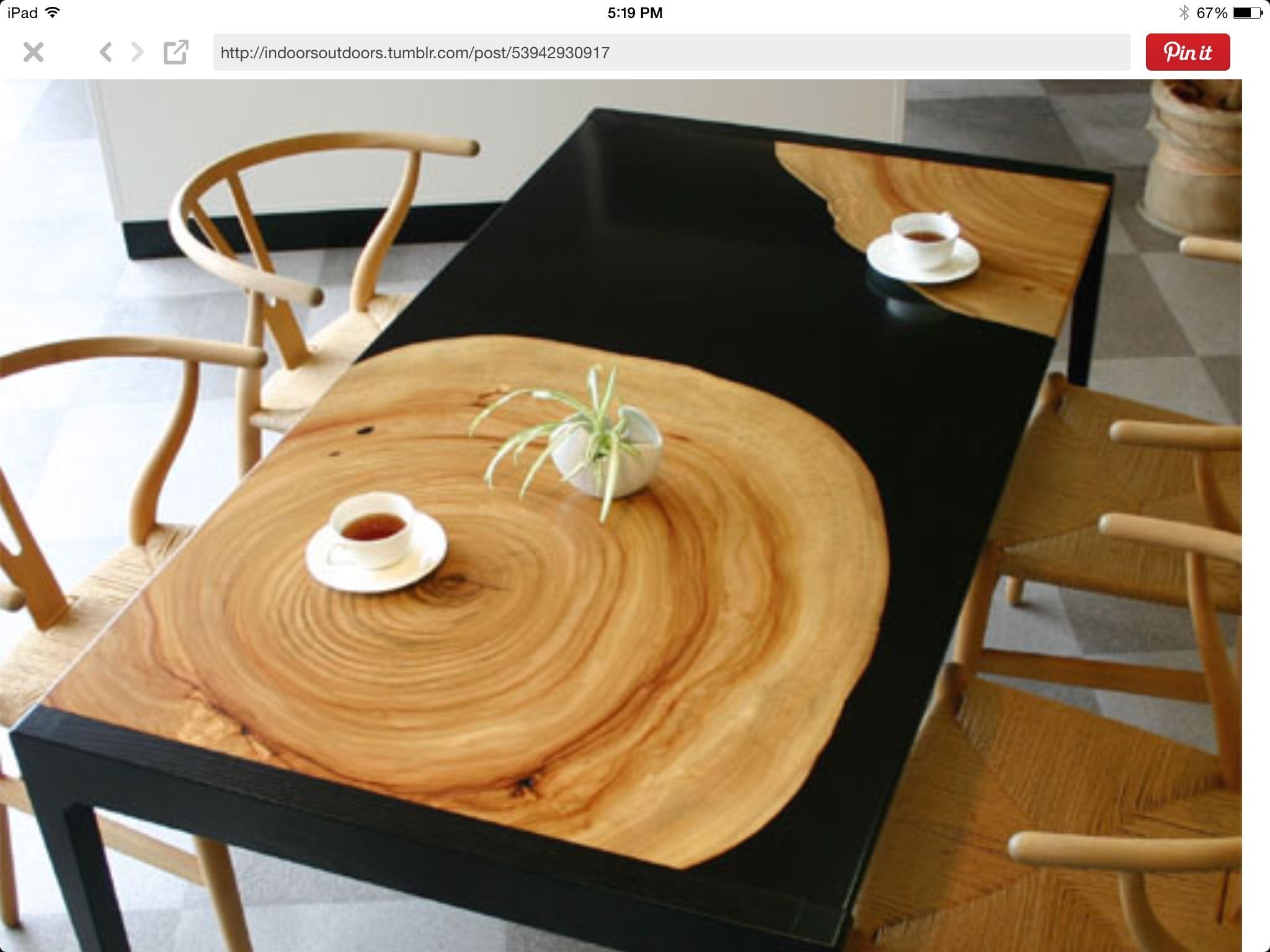 Необычные кухонные столы