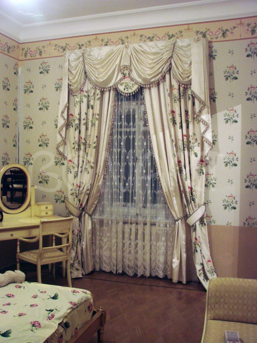 Красивые портьеры для зала