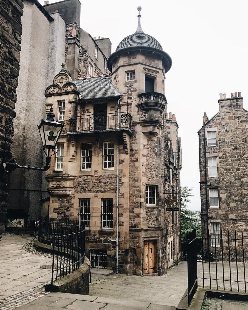 Эдинбург Шотландия старинные здания