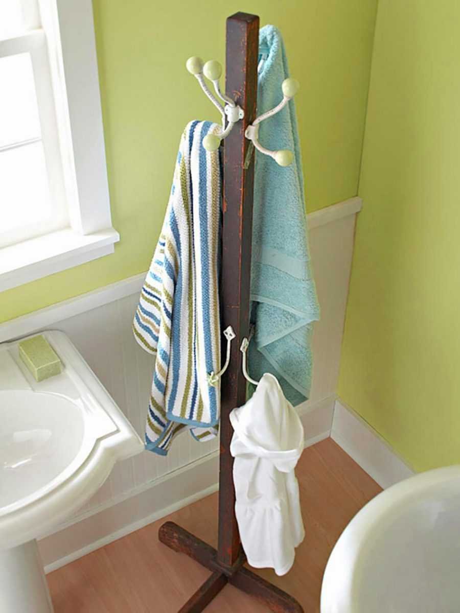 Вешалка для полотенец в ванную