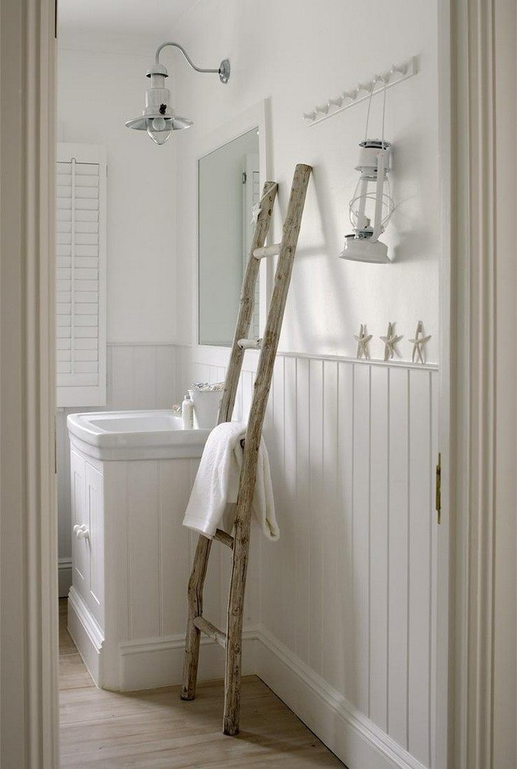 Лестница для полотенец в ванной