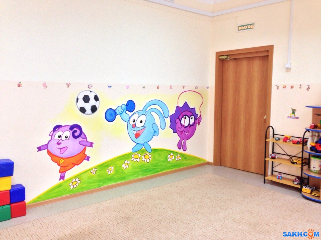 Стена спортивного зала в детском саду