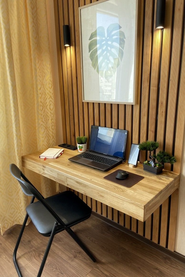 Подвесной письменный стол на стену