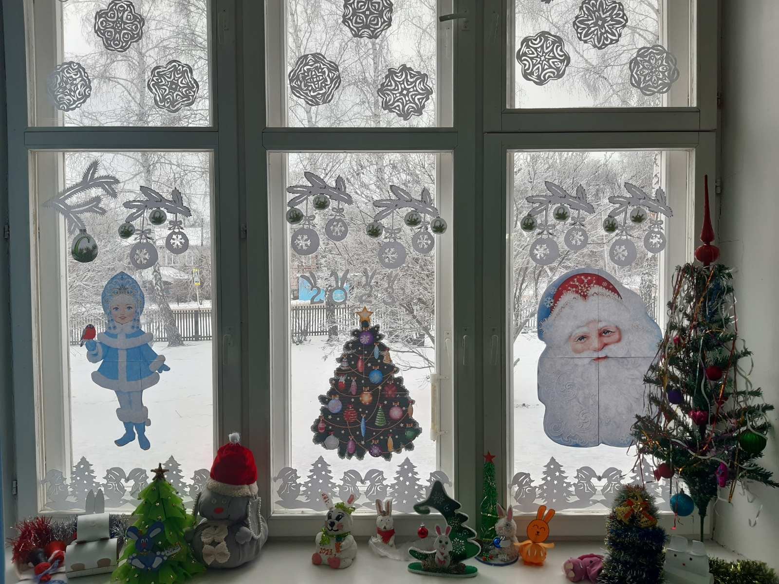 шторы из снежинок на окна на новый год своими руками