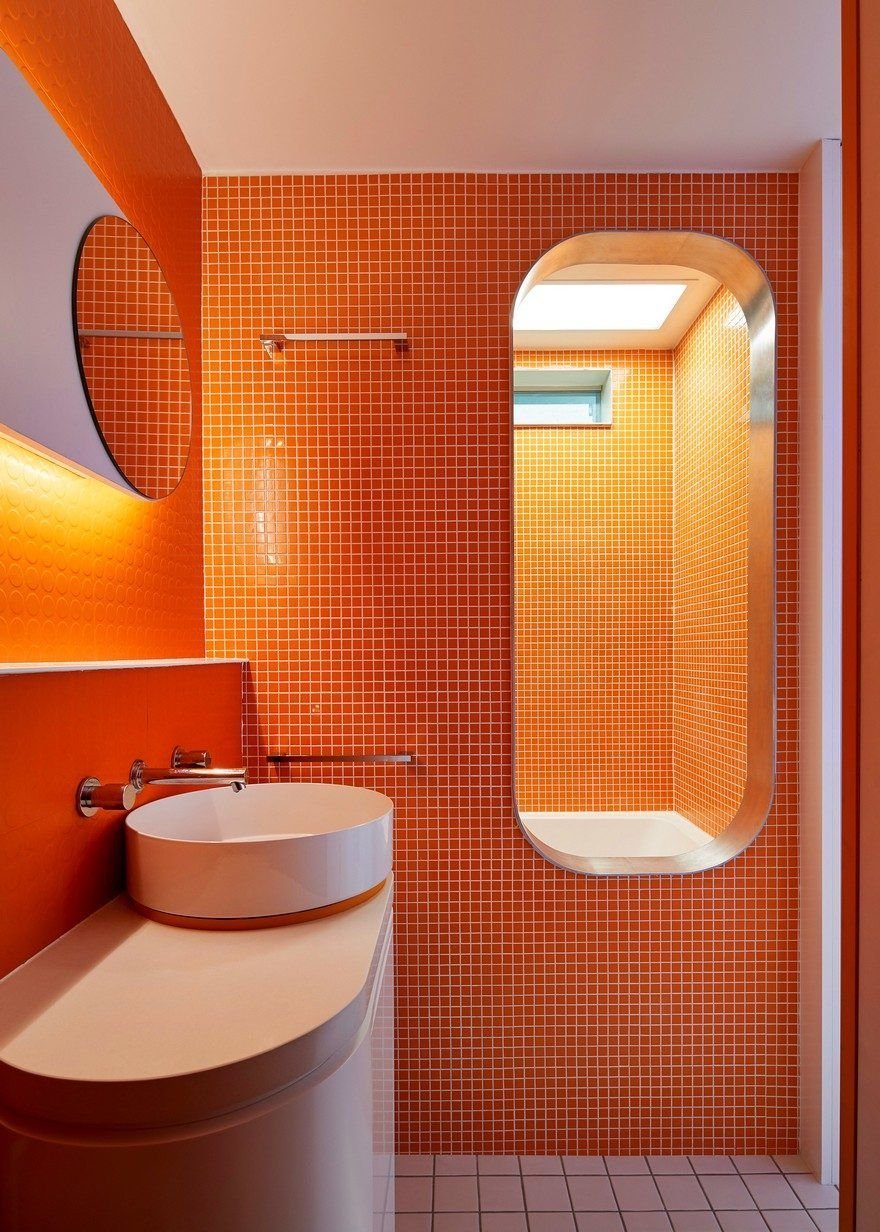 Штора для ванной оранжевая