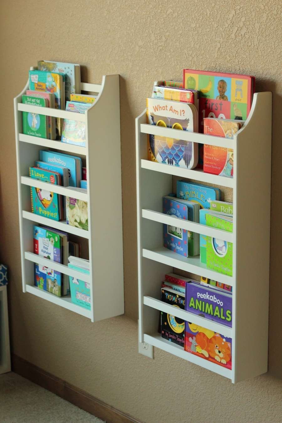 Книжные полки для детского сада