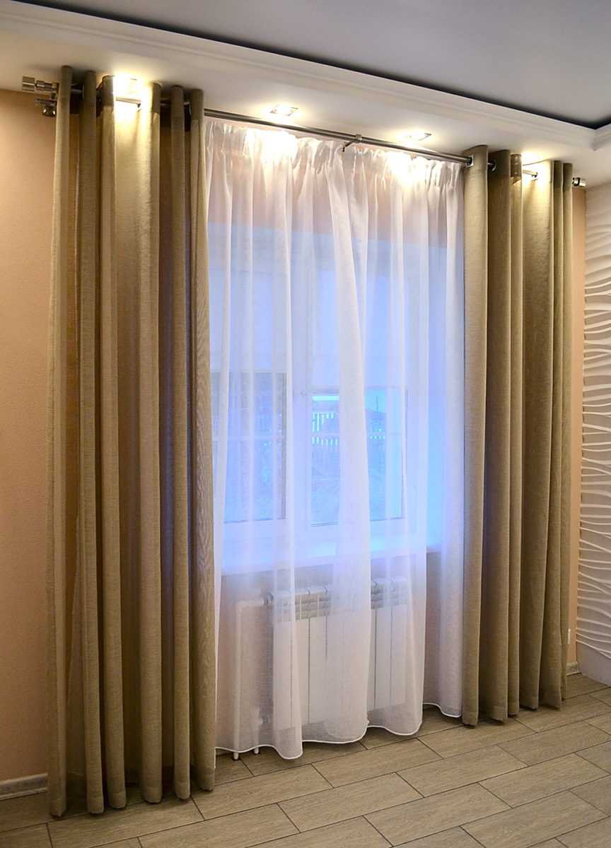 Карниз на эркерное окно