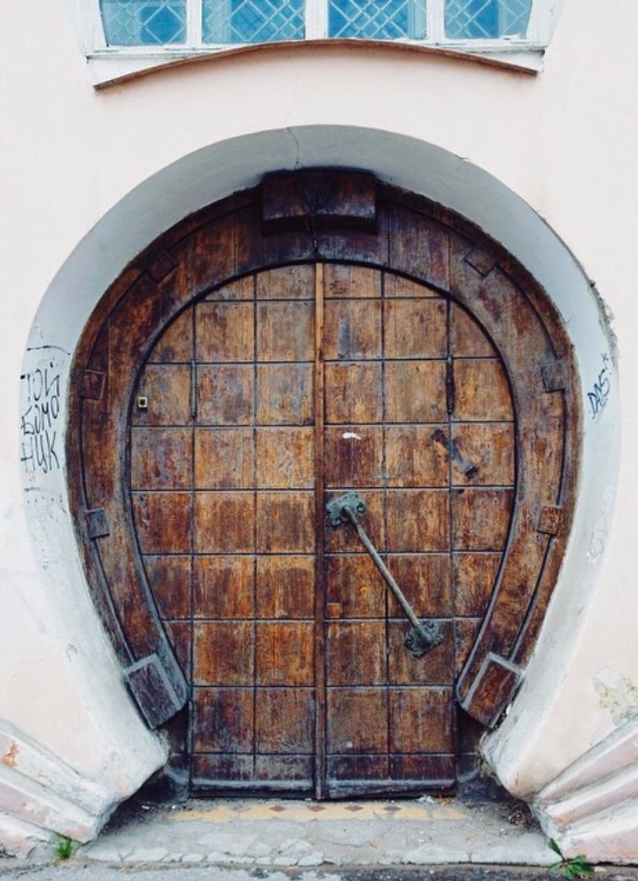 Двери скрытого монтажа 2300