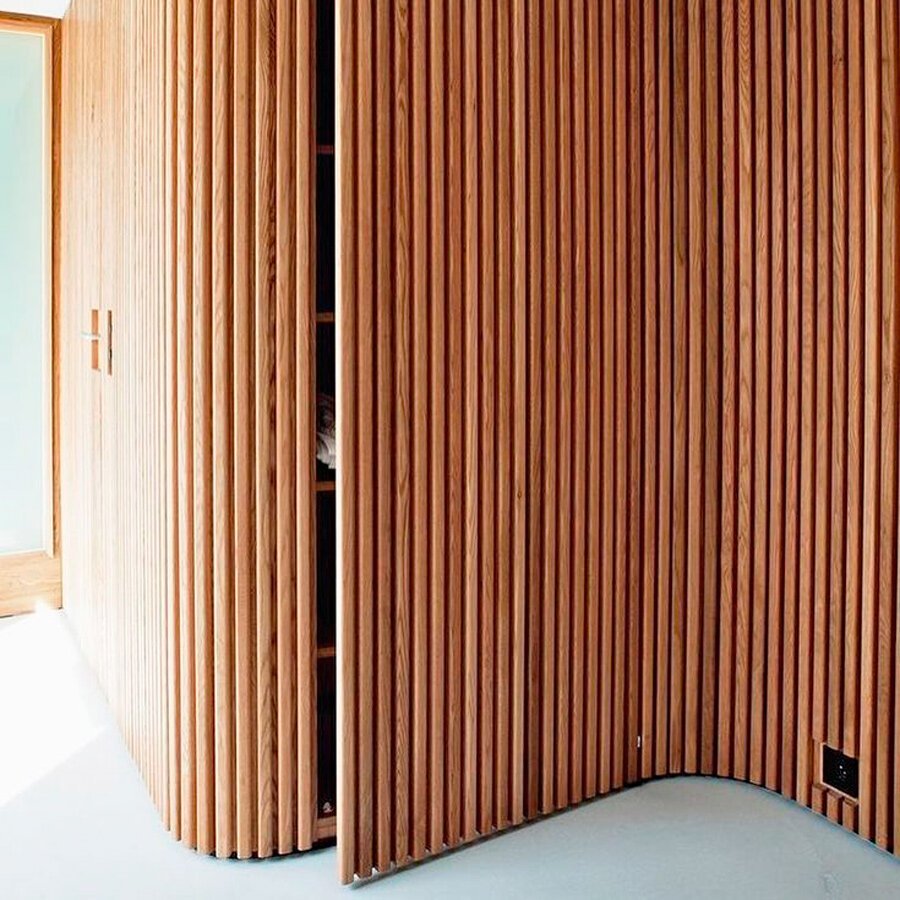 Столик из гнутой фанеры