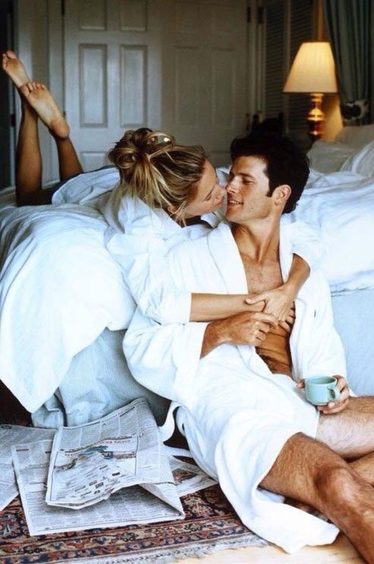 мужчина и женщина картинки романтика в кровати