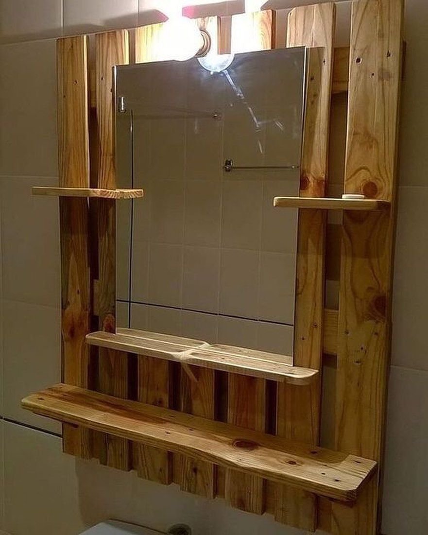Деревянные полки в ванную комнату