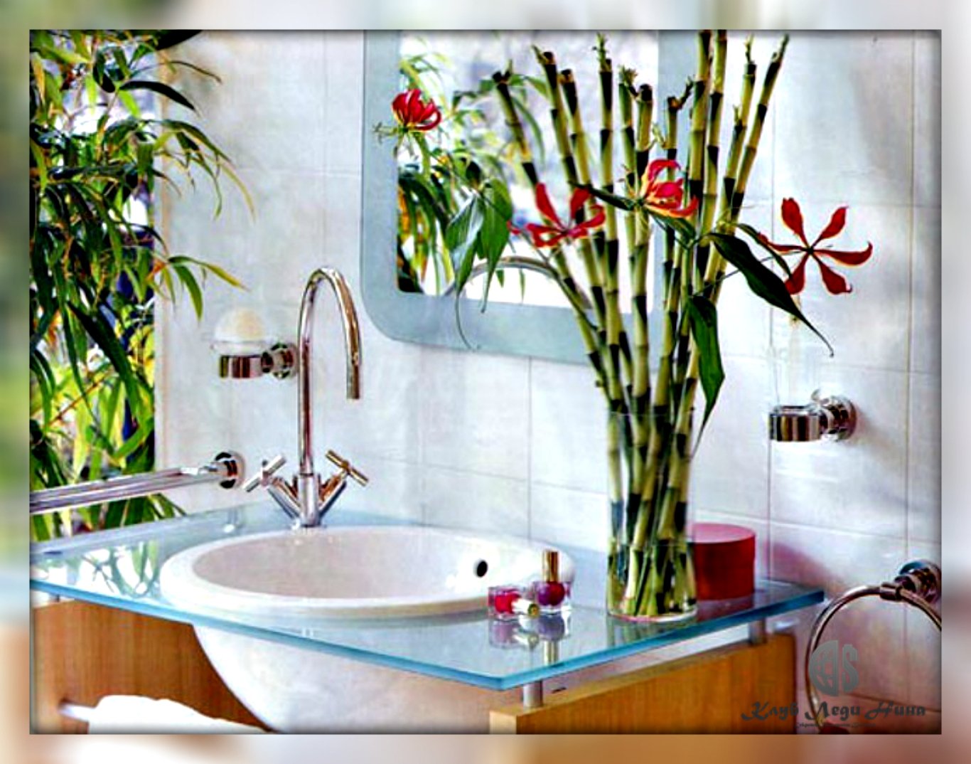 Декоративные цветы для ванной комнаты