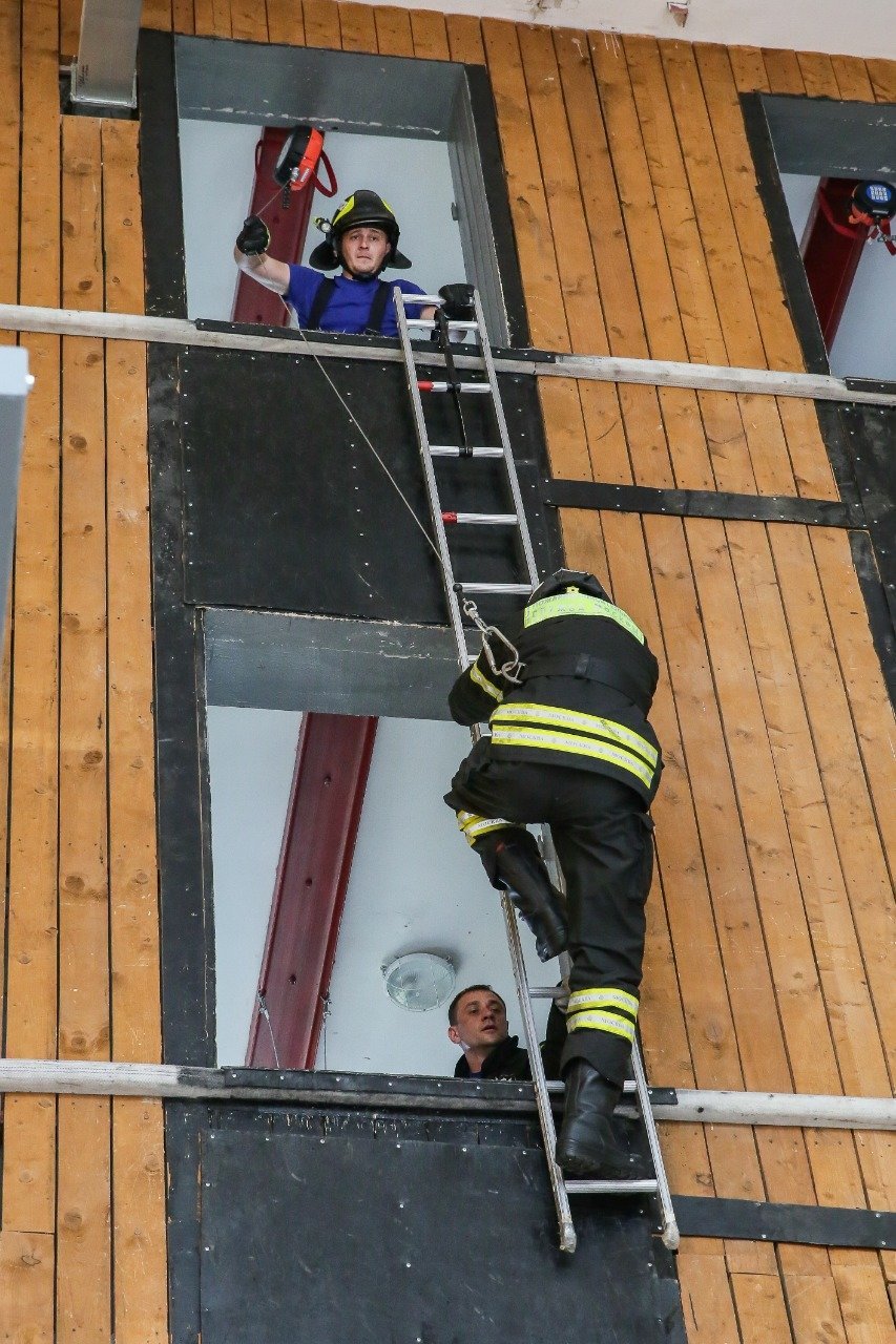Штурмовая лестница в пожарном спорте