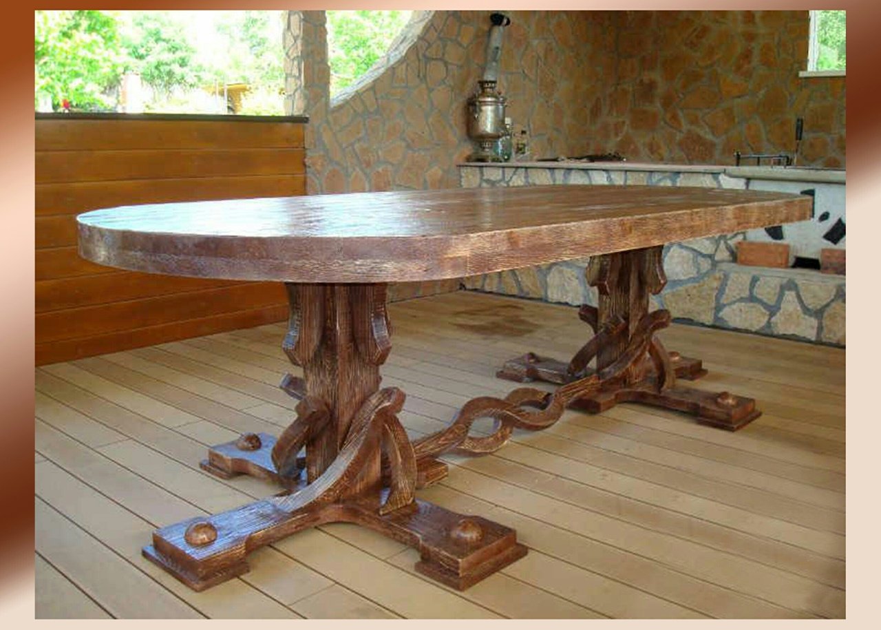 Стол деревянный