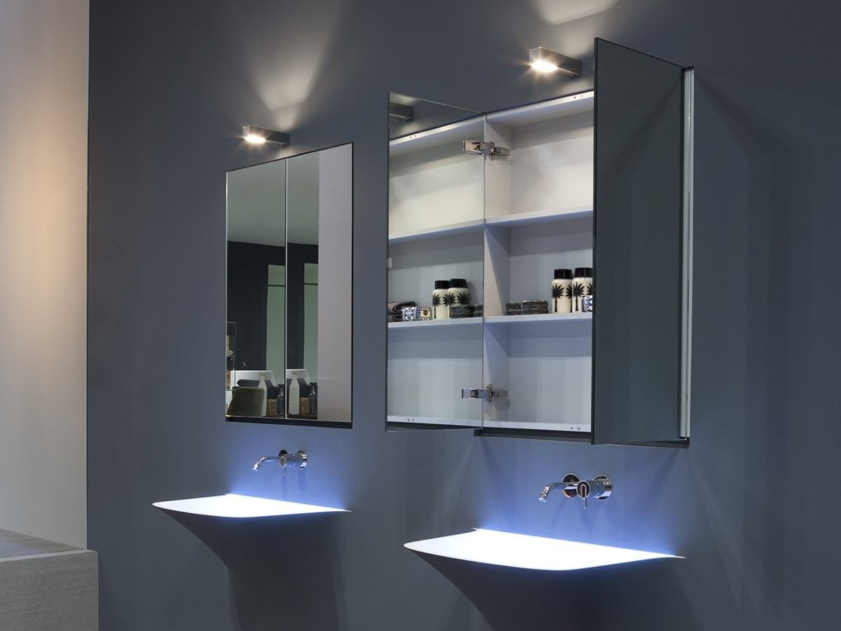Зеркало полку для ванной с подсветкой