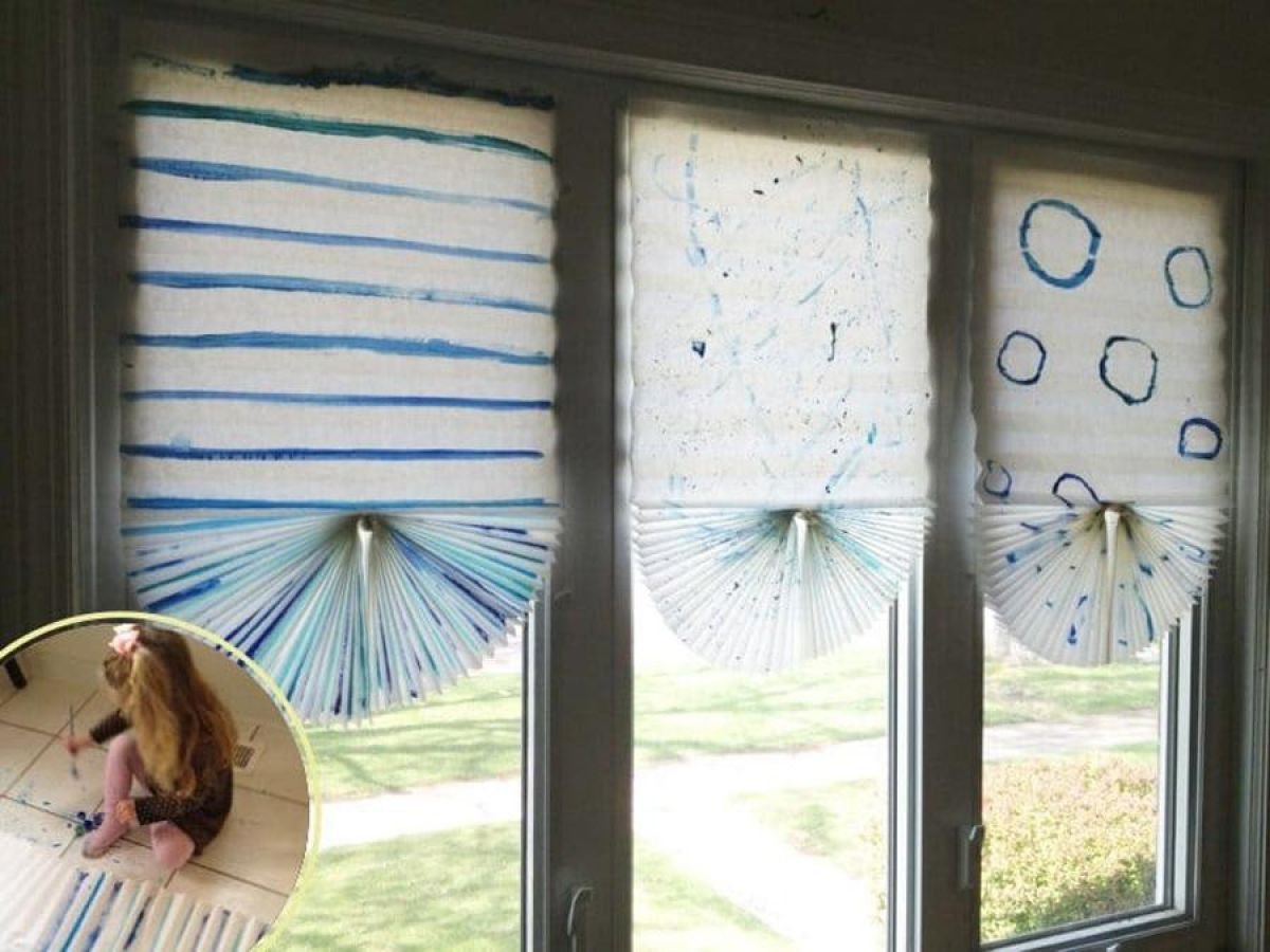 Как делать шторки. Бумажные шторы на окна. Жалюзи из обоев. Бумажные занавески для окон. Бумажные шторы на балконе.